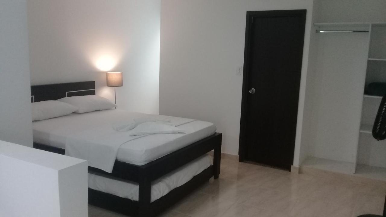 Hotel Residencias La Ch Армения Екстериор снимка